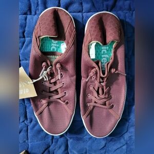 Casual Burgundy Tropicfeel Cala Sneakers